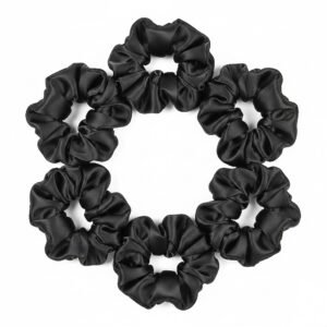 BLACK SCRUNCHIES