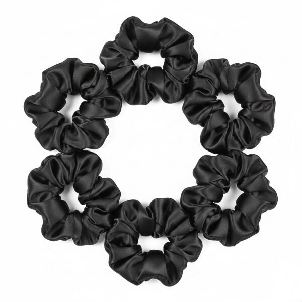 BLACK SCRUNCHIES